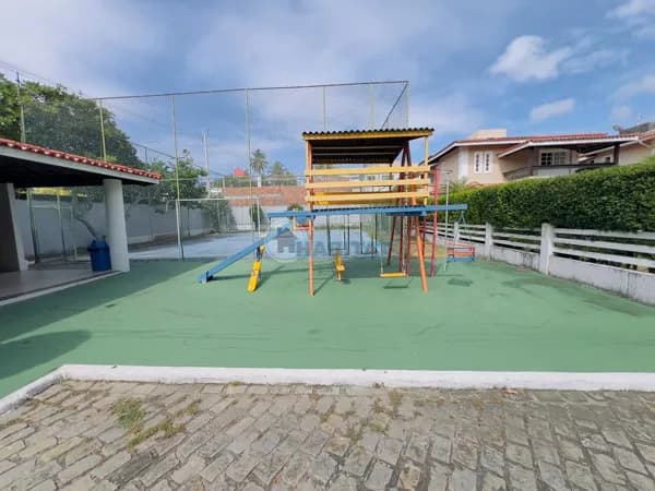 Casa em condominio fechado de 3/4 com suíte em Buraquinho