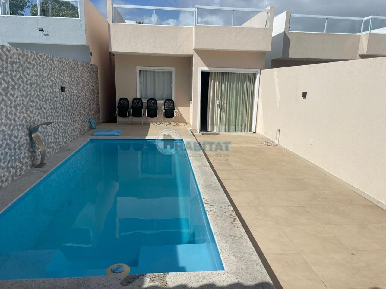 CASA PORTEIRA FECHADA EM JAUÁ