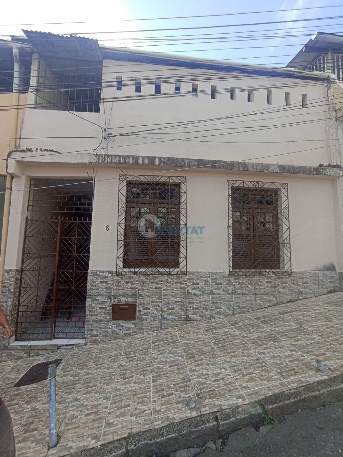 Casa ampla 3/4 em localização privilegiada - Matatu de Brotas