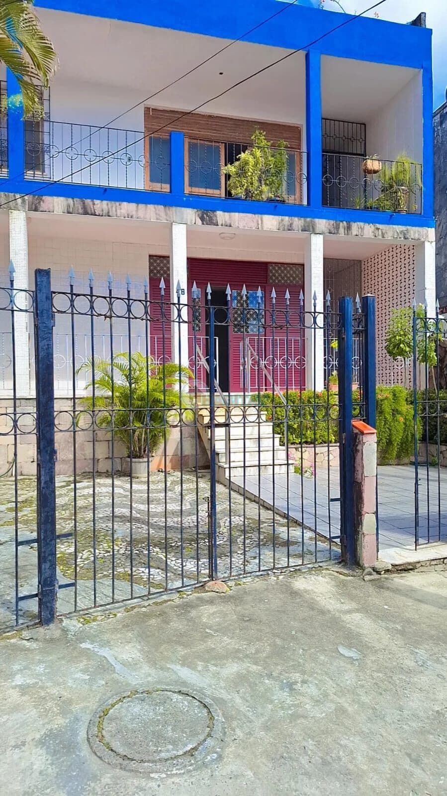 Casa 4/4 com suíte no Bonfim
