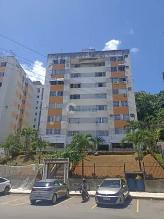 Apartamento de 2/4 com dependência - Vila Laura