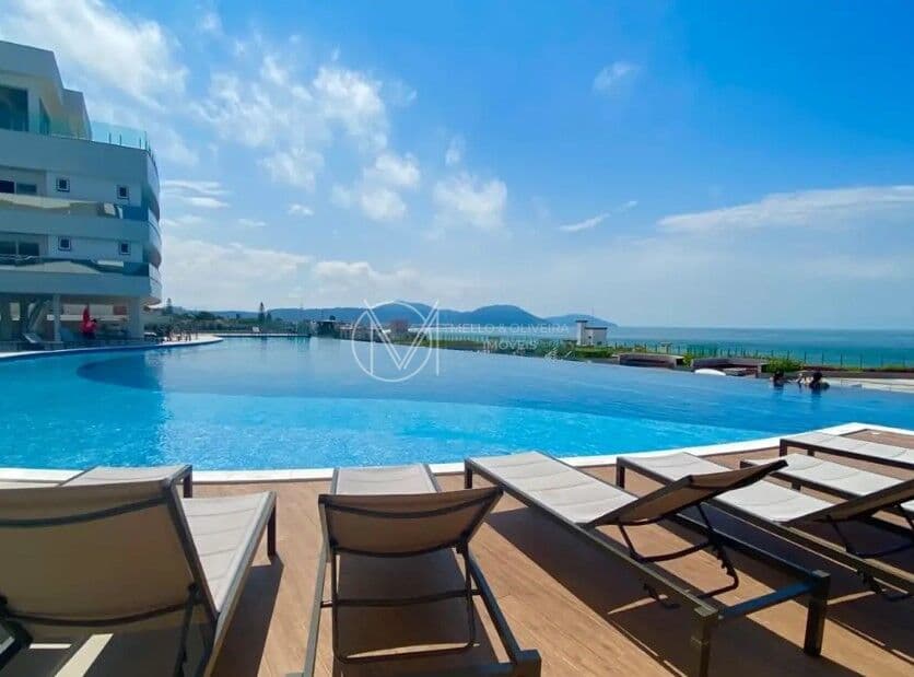 Cobertura Mobiliada com SPA | 3 Suítes à venda no Mirante Home Club - 50m Praia dos Ingleses