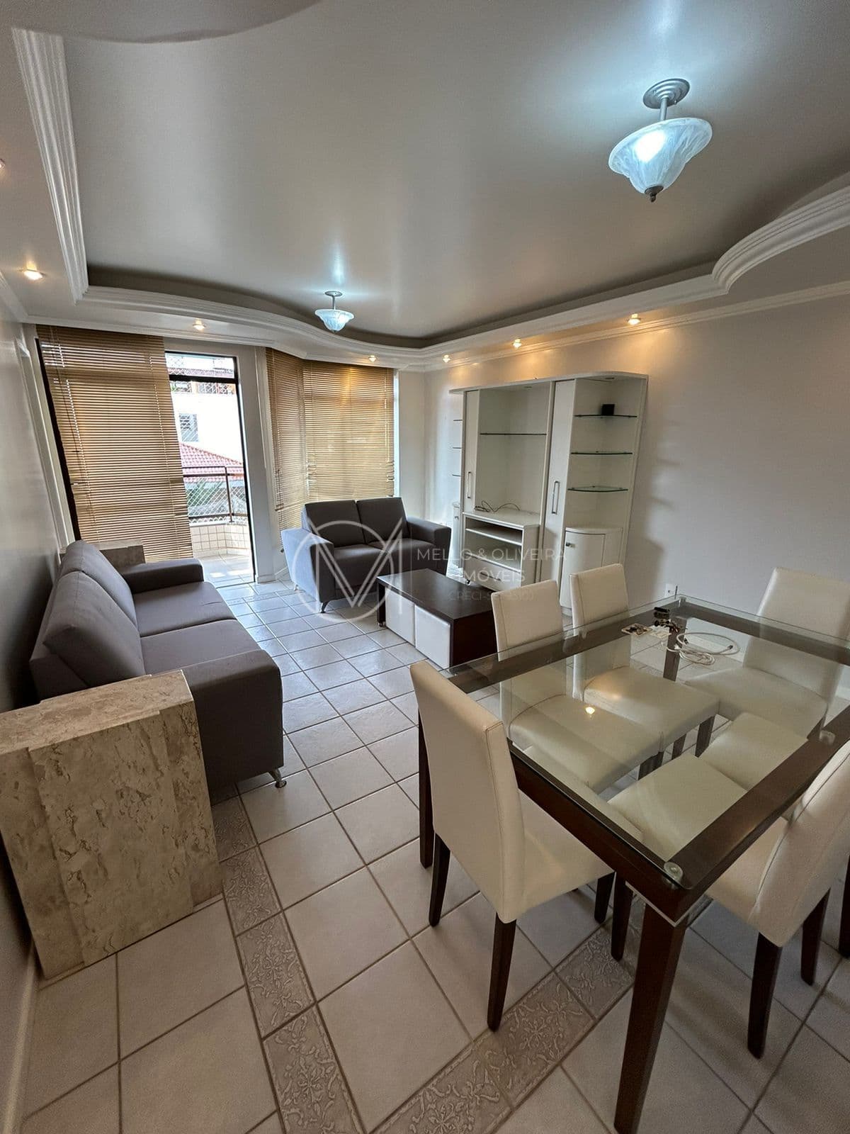 Apartamento Mobiliado | 3 Suítes (1 com Hidromassagem) | Sacada com Churrasqueira | 2 Vagas de Garagem - Residencial Heitor Ferrari