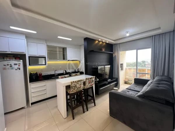 Apartamento Semimobiliado | 3 Dormitórios (1 Suíte) | Sacada com Churrasqueira com vista Mar, localizado a 300 m do bairro Pedra Branca.