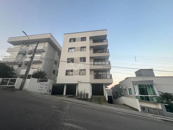 Apartamento 77m² | 3 Dorms (1 Suíte) | Sacada com churrasqueira - Residencial Mirante de Évora - Bairro Pedra Branca - Palhoça