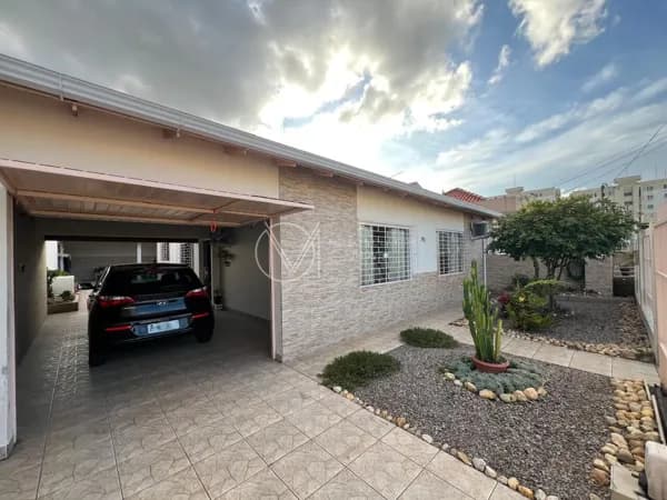 Casa Térrea | 3 Dormitórios (1 Suíte) | Edícula com Churrasqueira