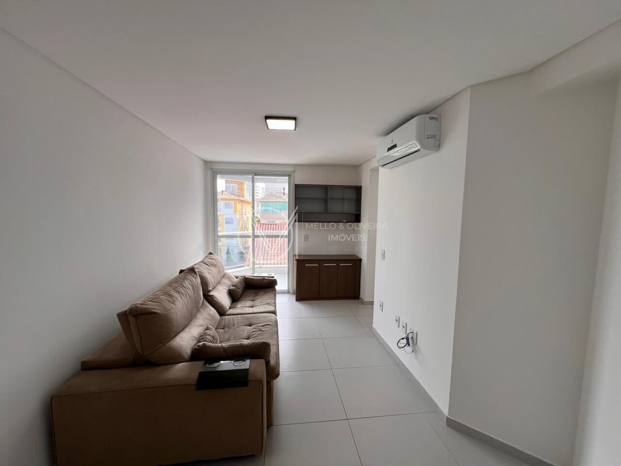 Apartamento 67m² | Sacada com Churrasqueira | 2 Dormitórios | Banheiro social + Lavabo | a 350m do Bistek