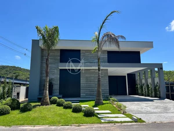 Reserva da Pedra | Casa Térrea com Piscina em Terreno de Esquina em Condomínio Fechado | 175 m²