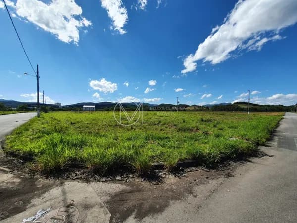 Terreno de Esquina - Lot. Nova São José