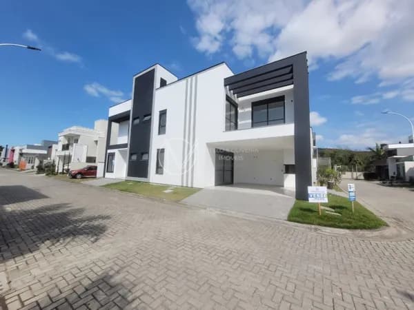 Casa de Condomínio em Biguaçu - Bairro Deltaville