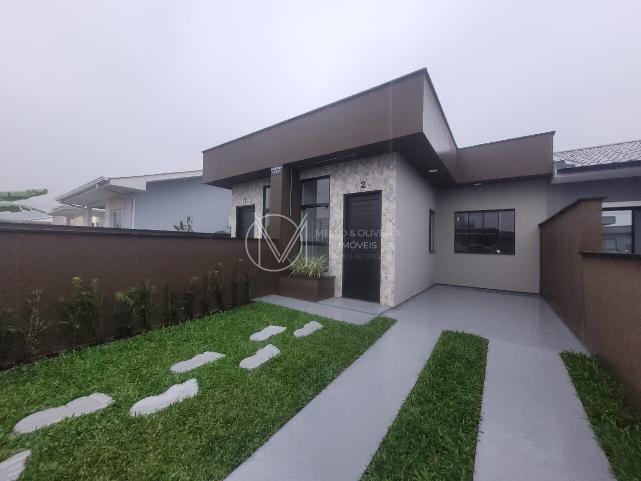 Casa Geminada | 2 Dormitórios | Residencial Vale Verde