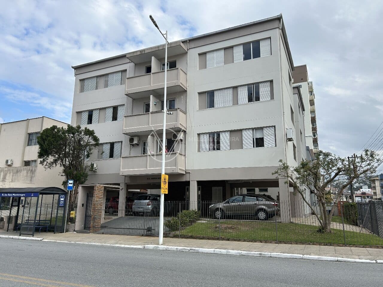 Apartamento em São José - Floresta