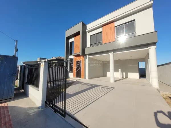Casa Duplex com Área Gourmet | 3 Dormitórios (1 Suíte) | Lot. Villa Toscana