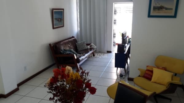 ESPAÇOSO APARTAMENTO DE 2 QUARTOS NO MEIER