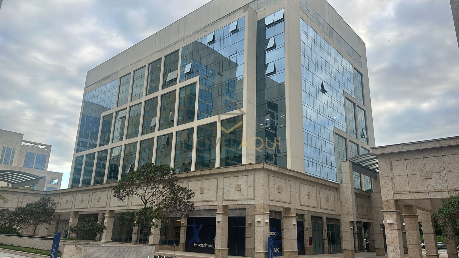 Sala comercial com ótima infraestrutura, perfeito para seu negócio deslanchar!