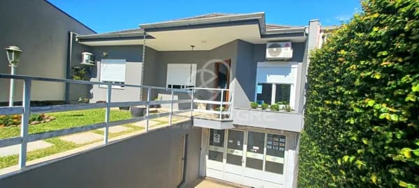 Casa térrea com subsolo, Lomba da Palmeira, Sapucaia do Sul