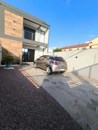 Sobrado c/ suíte e piscina, Santo Inácio, Esteio
