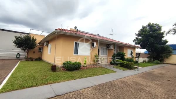 Casa em Condomínio c/ 3 quartos e terraço, Tamandaré, Esteio