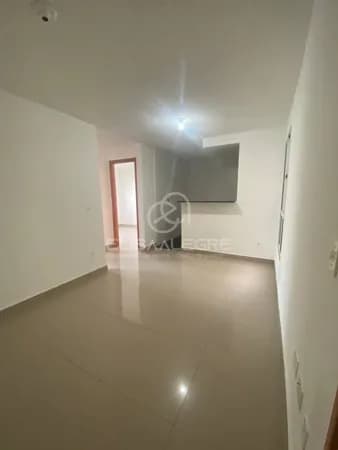 Apartamento térreo com 2 pátios privativos, São José, Canoas