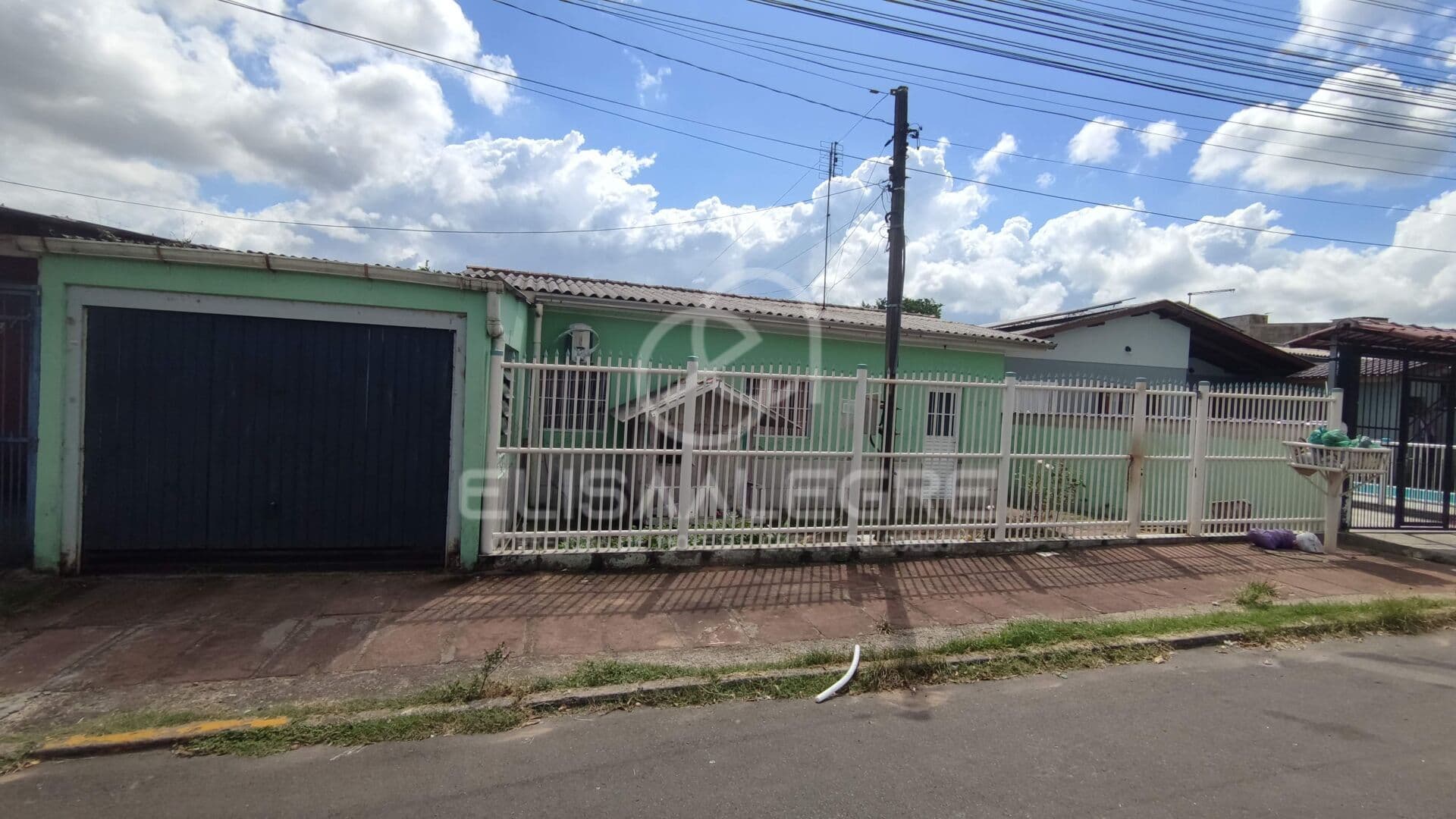 Terreno com 2 casas, Jardim Planalto, Esteio