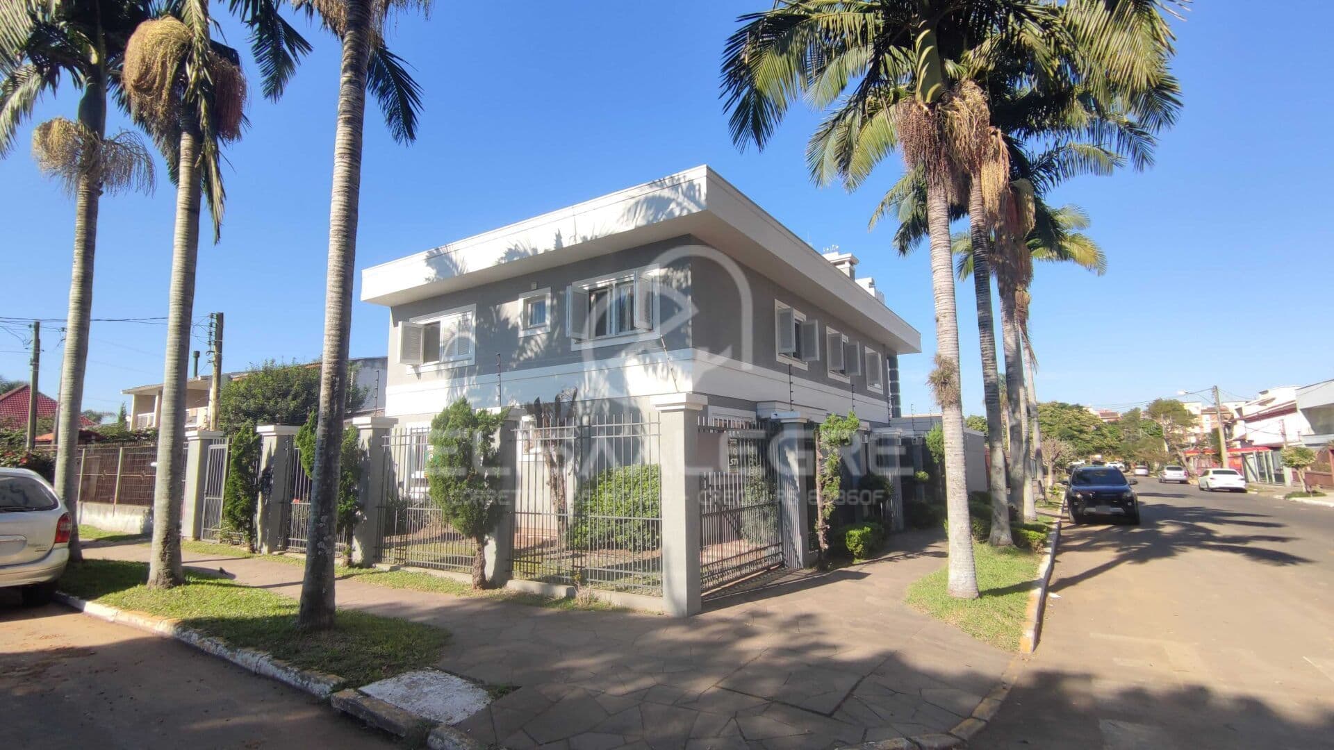 Sobrado alto padrão com 3 suítes, Marechal Rondon, Canoas
