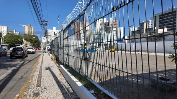 Ponto Comercial Av. \virgílio Távora