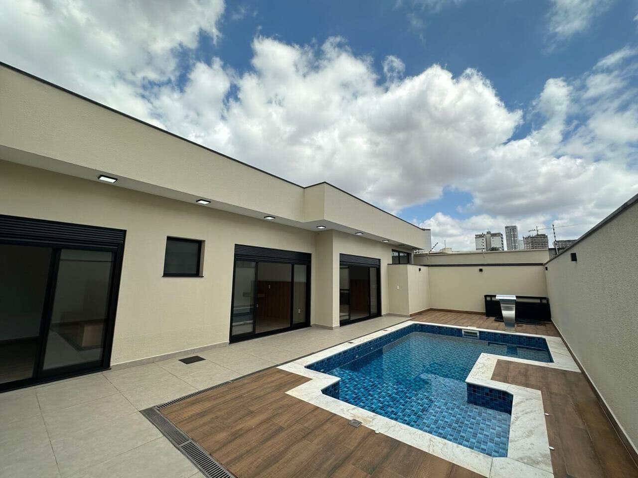 Casa em Condomínio em Jardim Emília, Sorocaba/SP