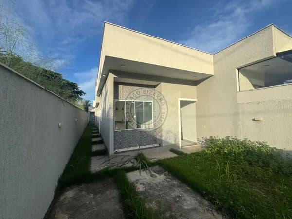 Casa moderna em localização privilegiada de Itaipuaçu