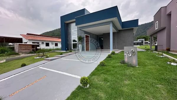 Casa no condomínio Vivere