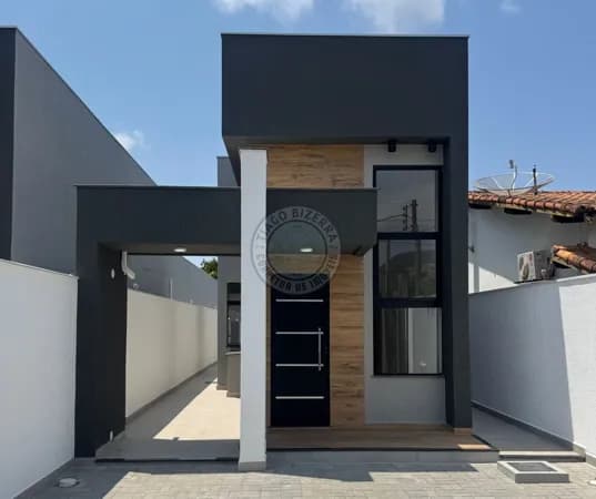 Casa à Venda – Estilo Contemporâneo com Área Gourmet em Itaipuaçu/RJ