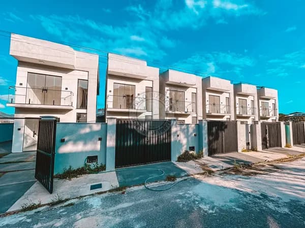 Excelente Duplex em localização privilegiada – Itaipuaçu / Inoã
