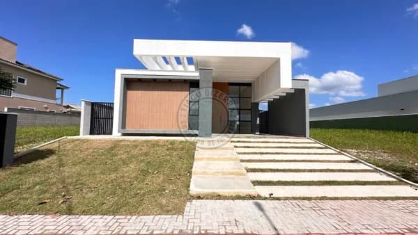 Descubra o luxo em Terras Alphaville Maricá
