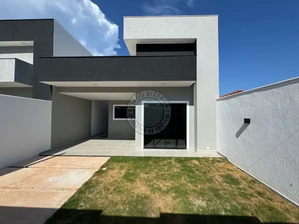 Casa com arquitetura contemporânea em Itaipuaçu