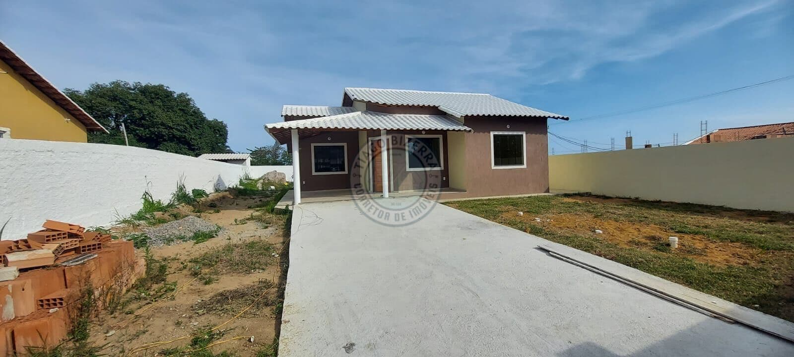 Casa a venda em Bambuí. com amplo terreno e excelente localização!