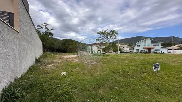 Terreno no Condomínio Jardim Ubá – Exclusividade, Valorização e Qualidade de Vida em Maricá
