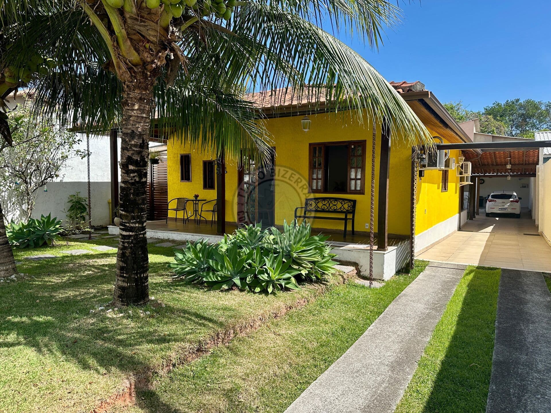 Excelente Casa Semi Mobiliada no Condomínio Jardins da Costa – Inoã, Maricá/RJ