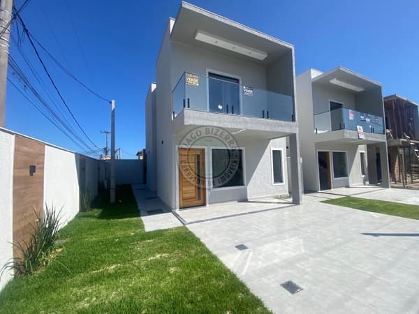 Casa Duplex no loteamento praia de Itaipuaçu