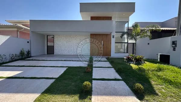 Casa à Venda no Condomínio Pedra de Inoa - Maricá - RJ