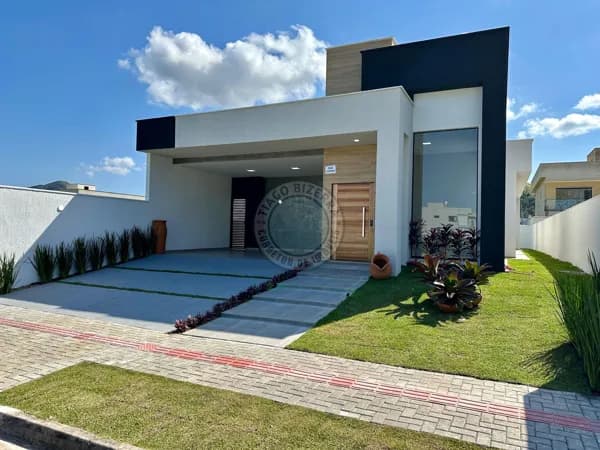 Casa de Alto Padrão à Venda no Condomínio Solaris – Itaipuaçu / Maricá