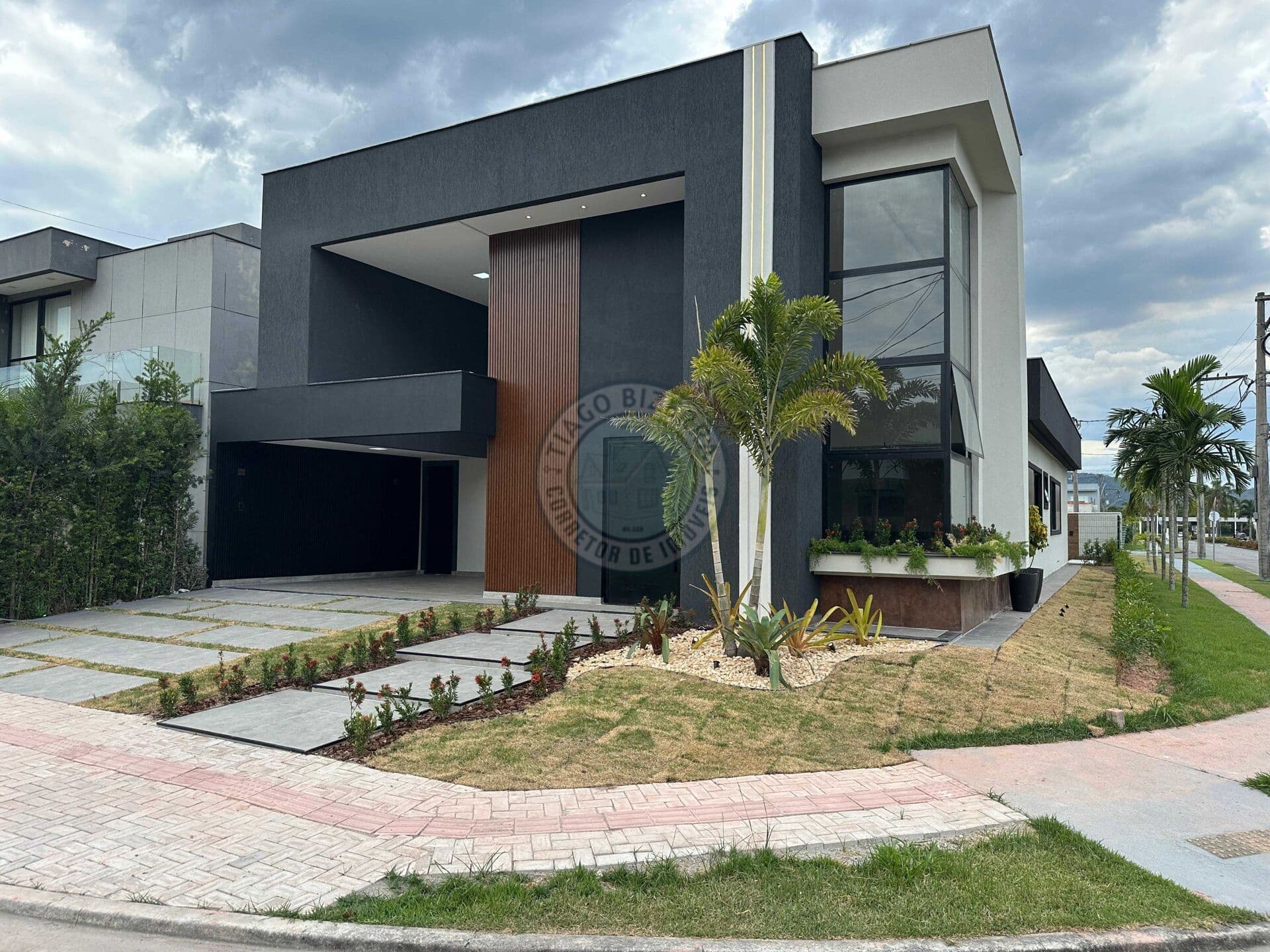 Casa de Alto Padrão à Venda em Alphaville 2 – Sofisticação, Exclusividade e Vista Privilegiada