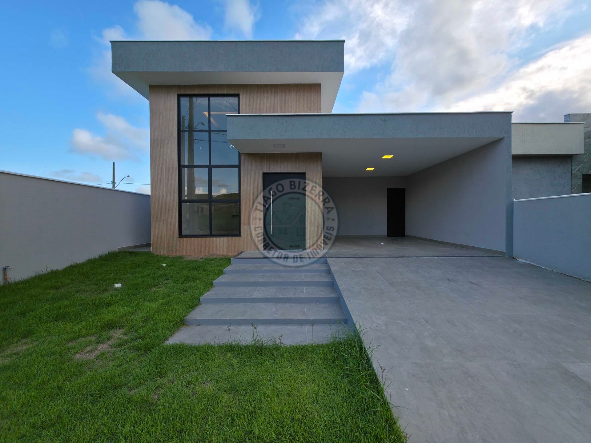 Casa moderna no Condomínio Vitória dos Anjos 2