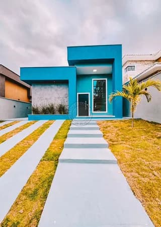 Seu novo lar está aqui – Casa à Venda no Condomínio Royal Garden, Maricá