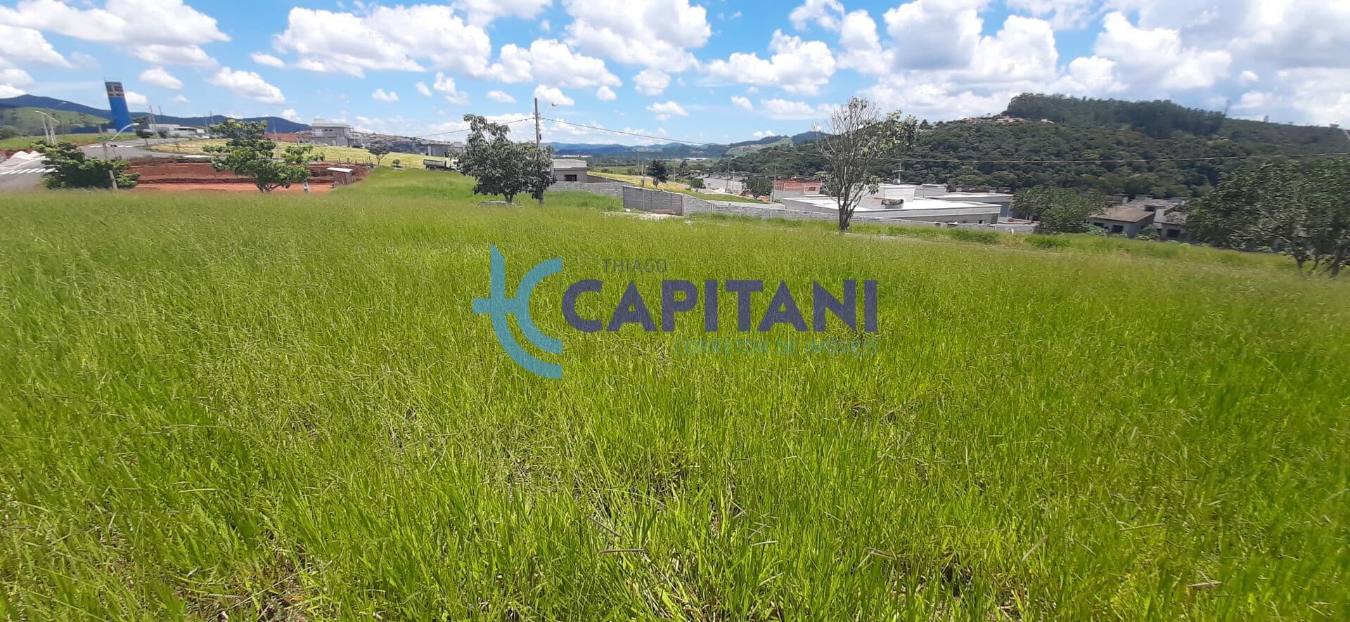 Terreno condomínio fechado 712 m² apenas 75 km de São Paulo