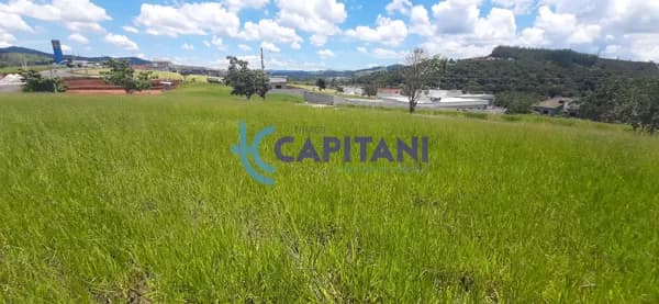 Terreno condomínio fechado 712 m² apenas 75 km de São Paulo