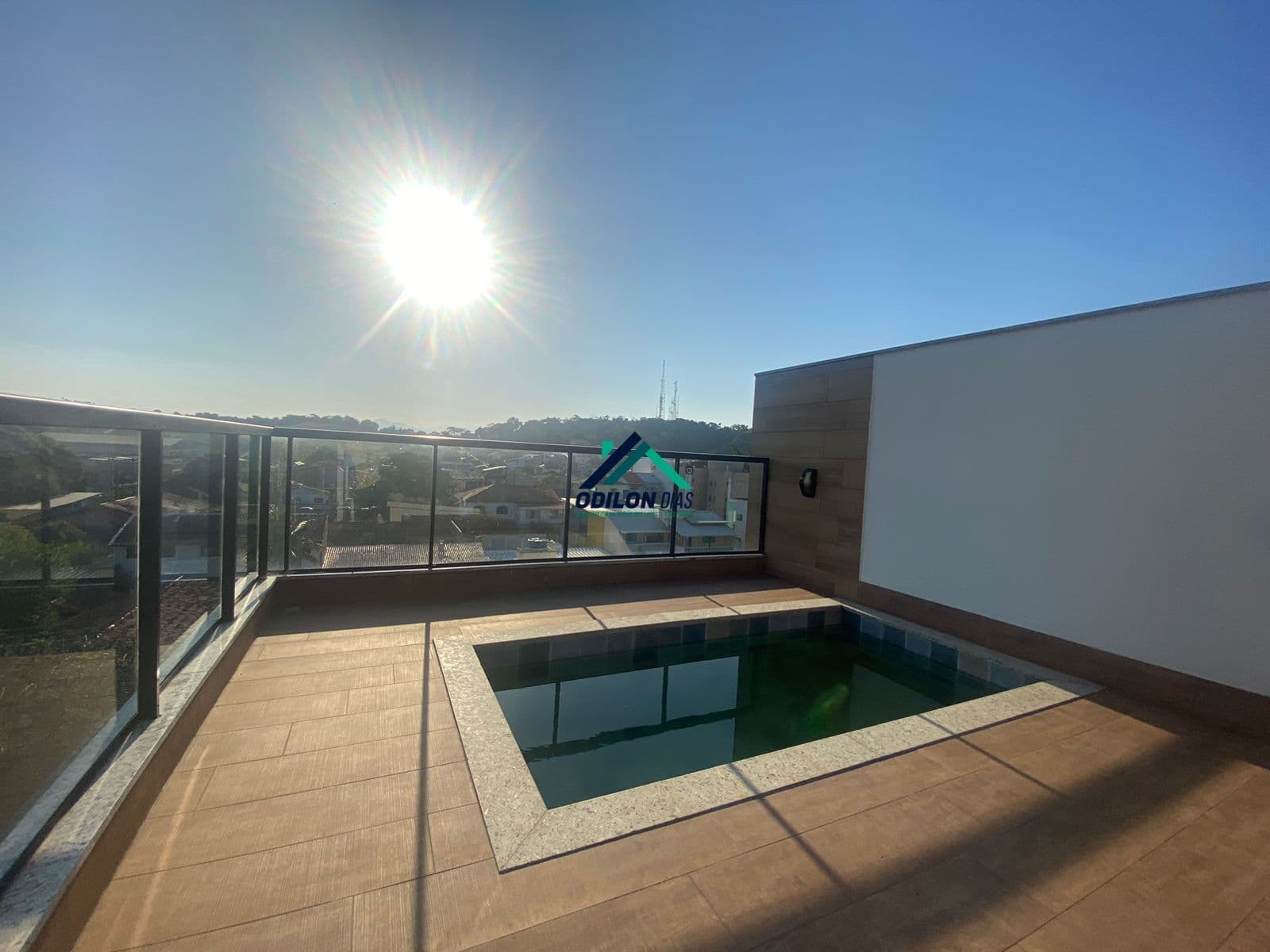 Apartamento Alto Padrão em Costazul, Rio das Ostras/RJ