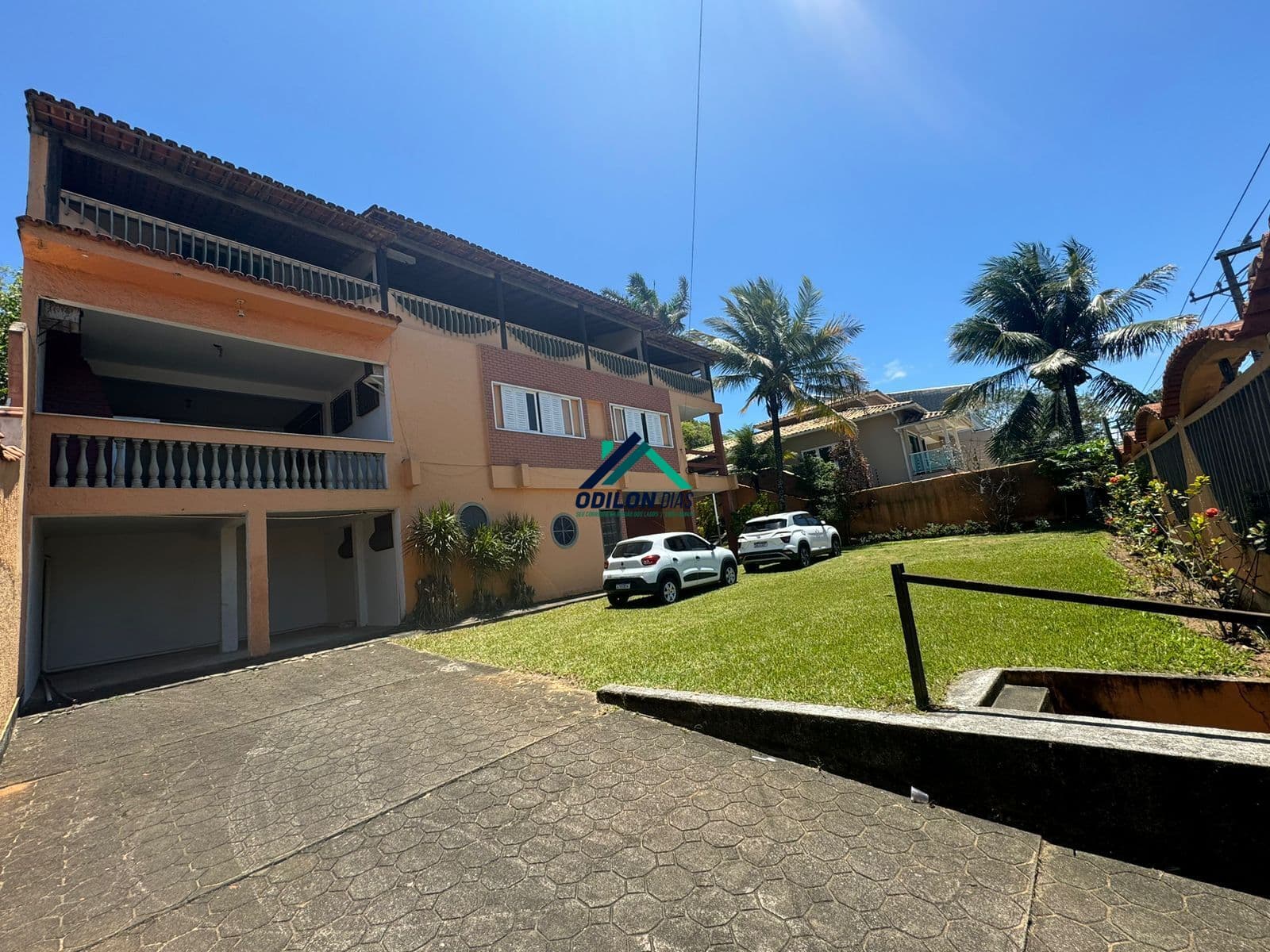 Casa Chalé em Costa Azul, Rio das Ostras-RJ