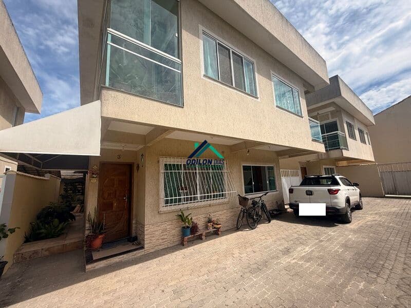 Casa Duplex em Condomínio