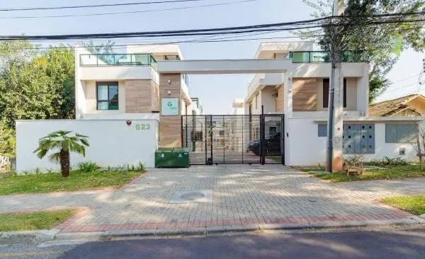 Sobrado triplex - Bom Retiro - Curitiba/PR.