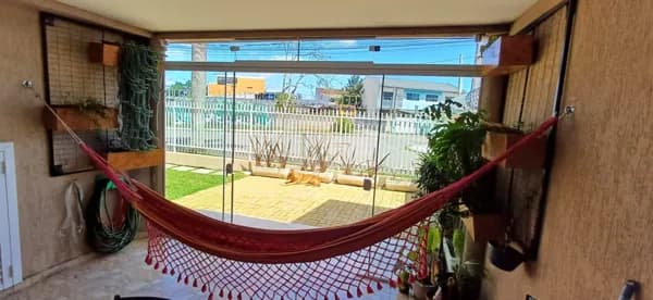 Sobrado em Pinhais - Centro