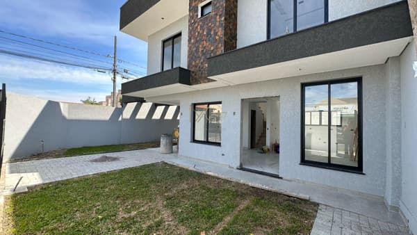 Sobrado em São José dos Pinhais - Afonso Pena